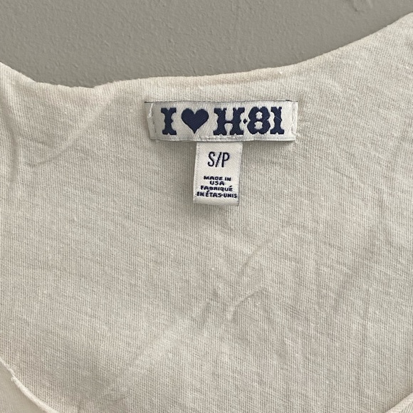 Forever 21 Queen of Hearts T-shirt - Picture 7 of 7